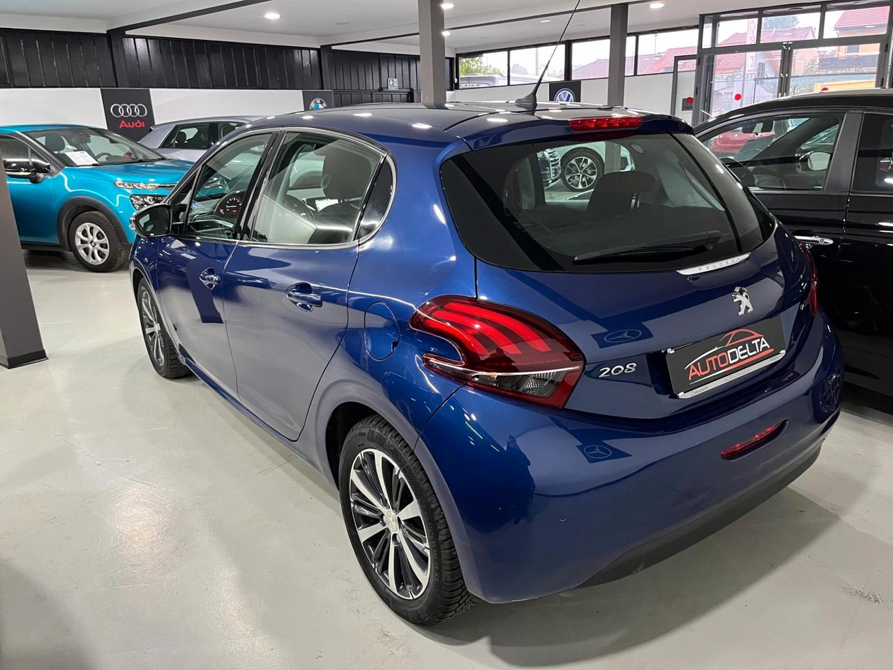 Peugeot 208 PureTech 82 5 porte Allure