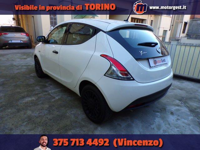 LANCIA Ypsilon 1.0 FireFly 5 porte S&S Hybrid Ecochic Silver