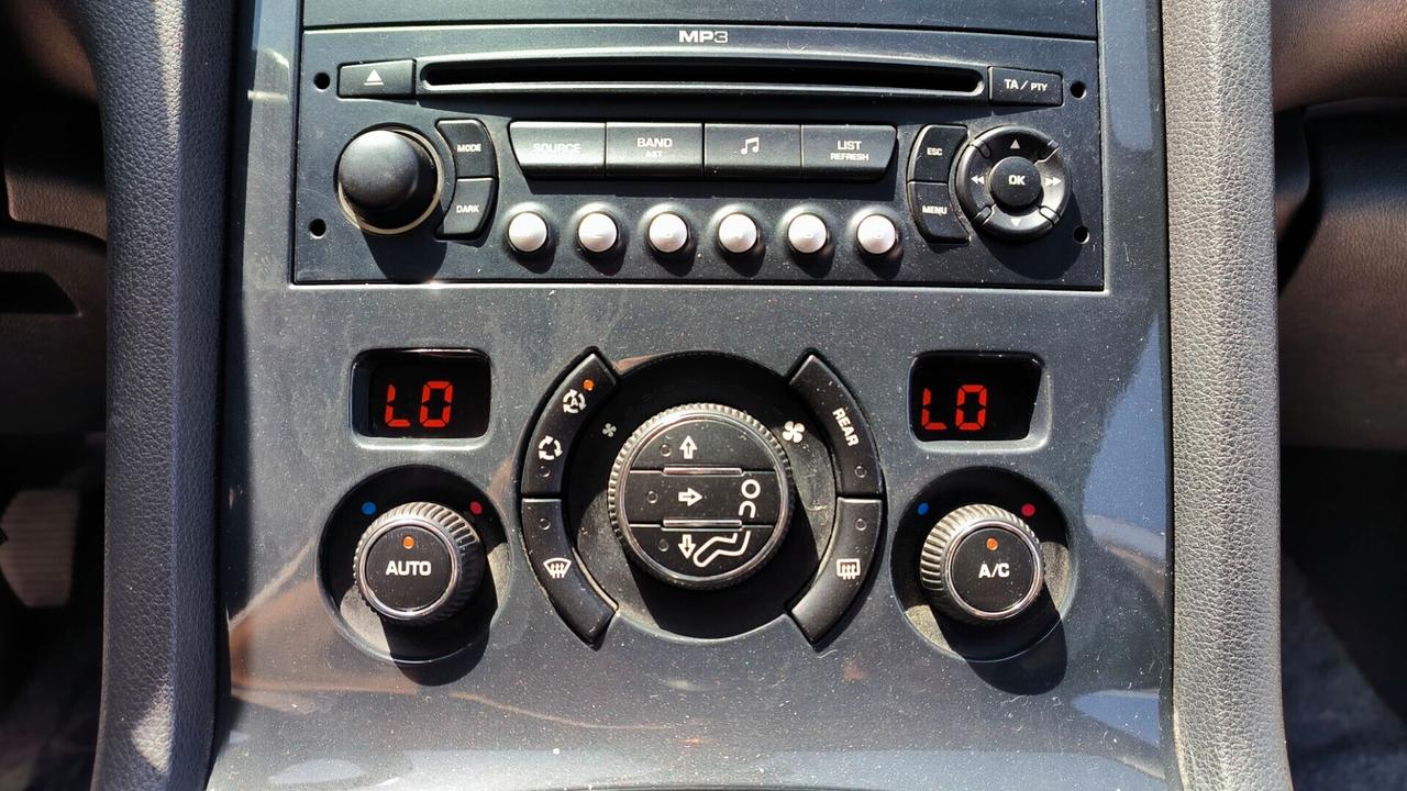 Peugeot 5008 1.6 HDi 110CV - 7 posti