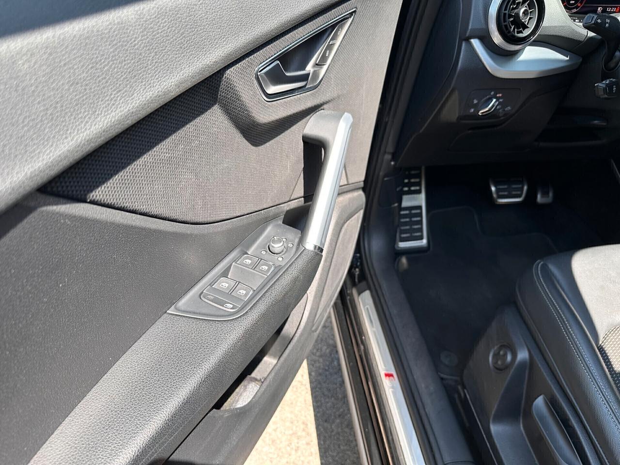 Audi Q2 35 TDI 2.0 150cv. S tronic S line PANORAMA + FARI MATRIX + VIRTUAL + TELECAMERA + R18