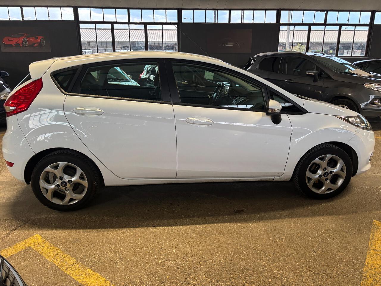 Ford Fiesta 1.2 16V 60KW 82CV Business NEOPATENTATO