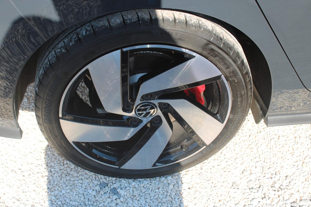 Volkswagen Golf GTI Tua A SOLI 445€