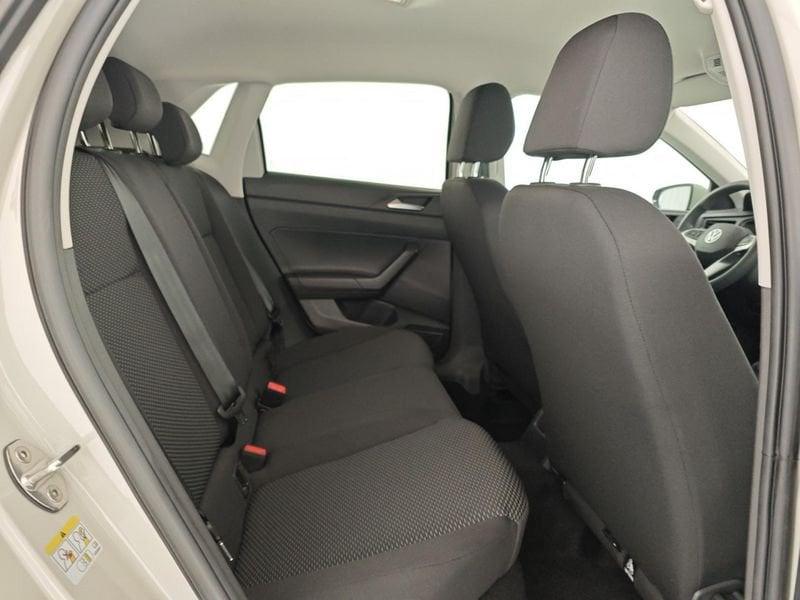Volkswagen Polo 1.0 Young