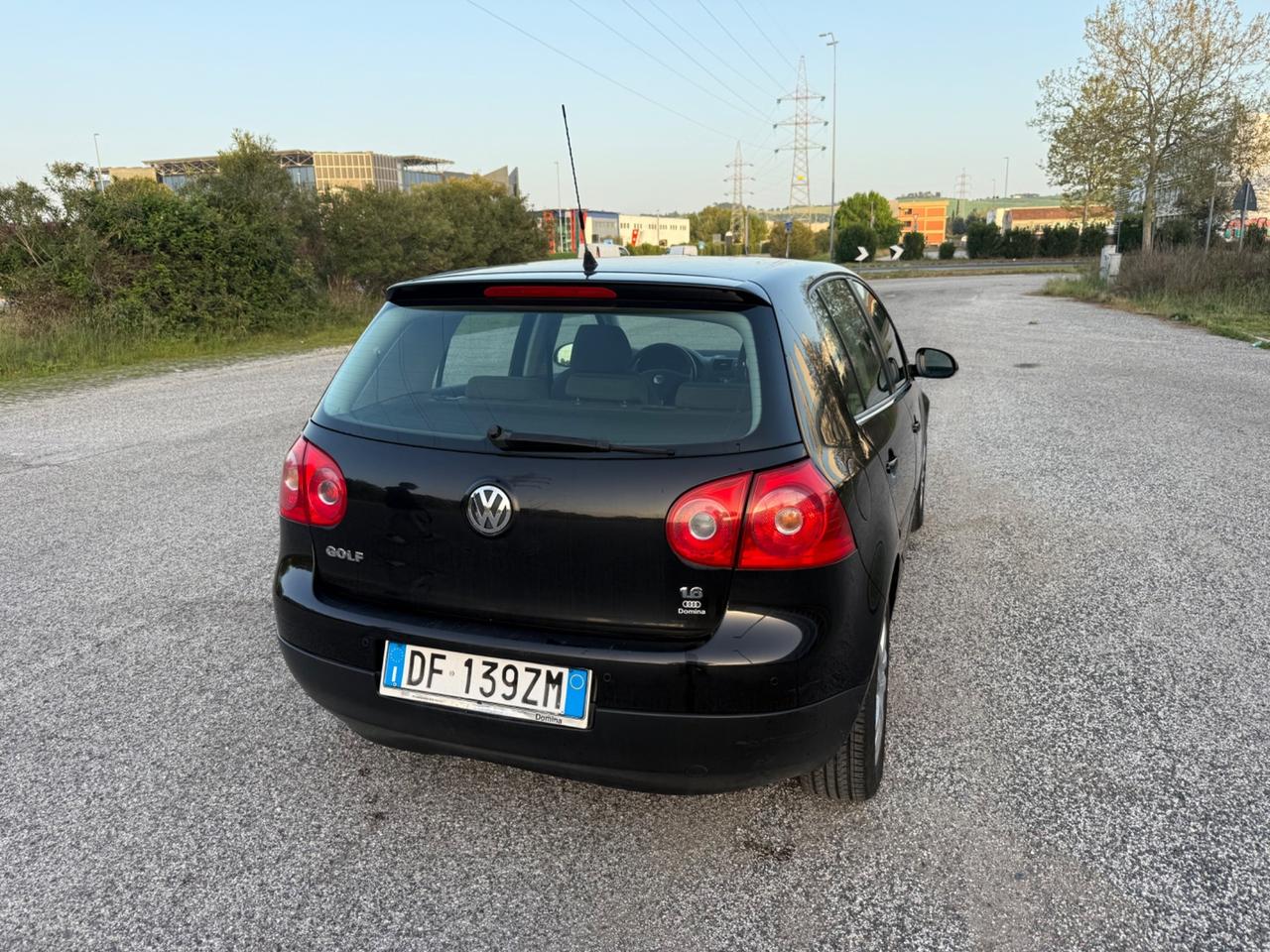 Volkswagen Golf 1.6 16V FSI 5p. Comfortline OK NEO PATENTATI