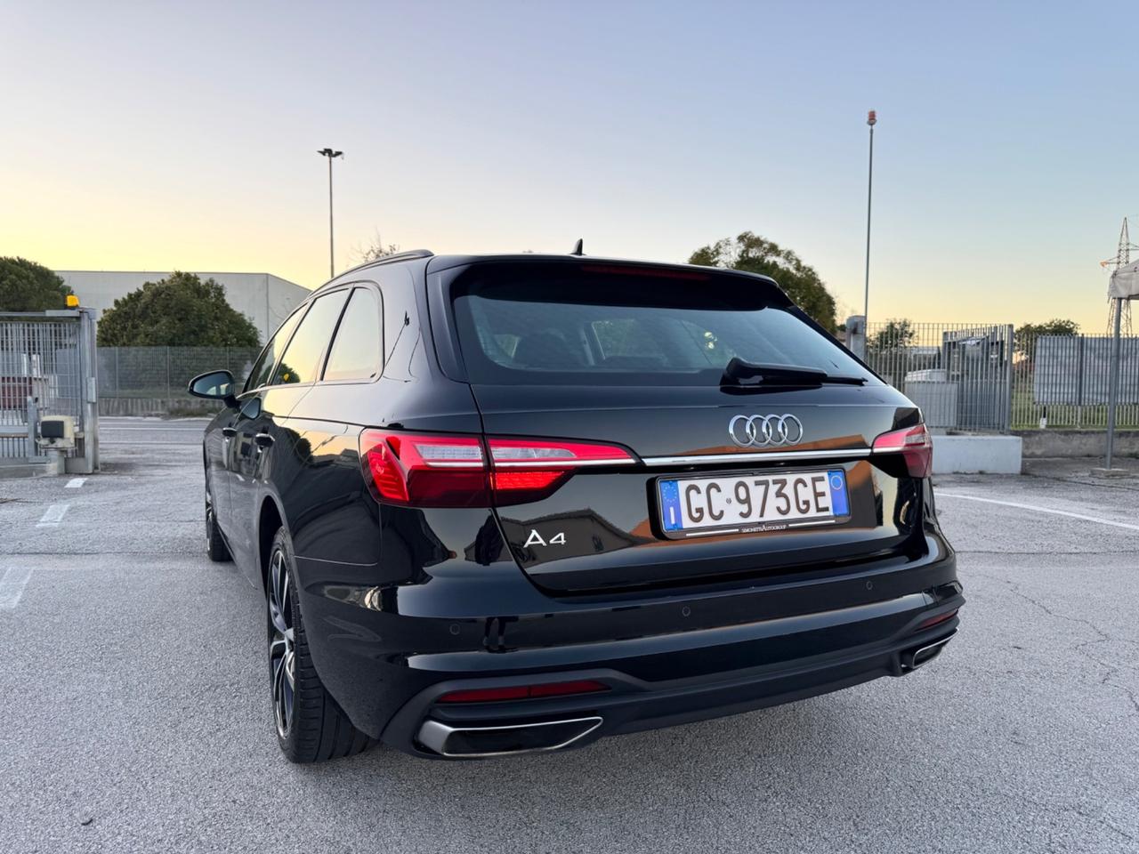 AUDI A4 Avant 2.0 Tdi S-Tronic - Led Virtual 18