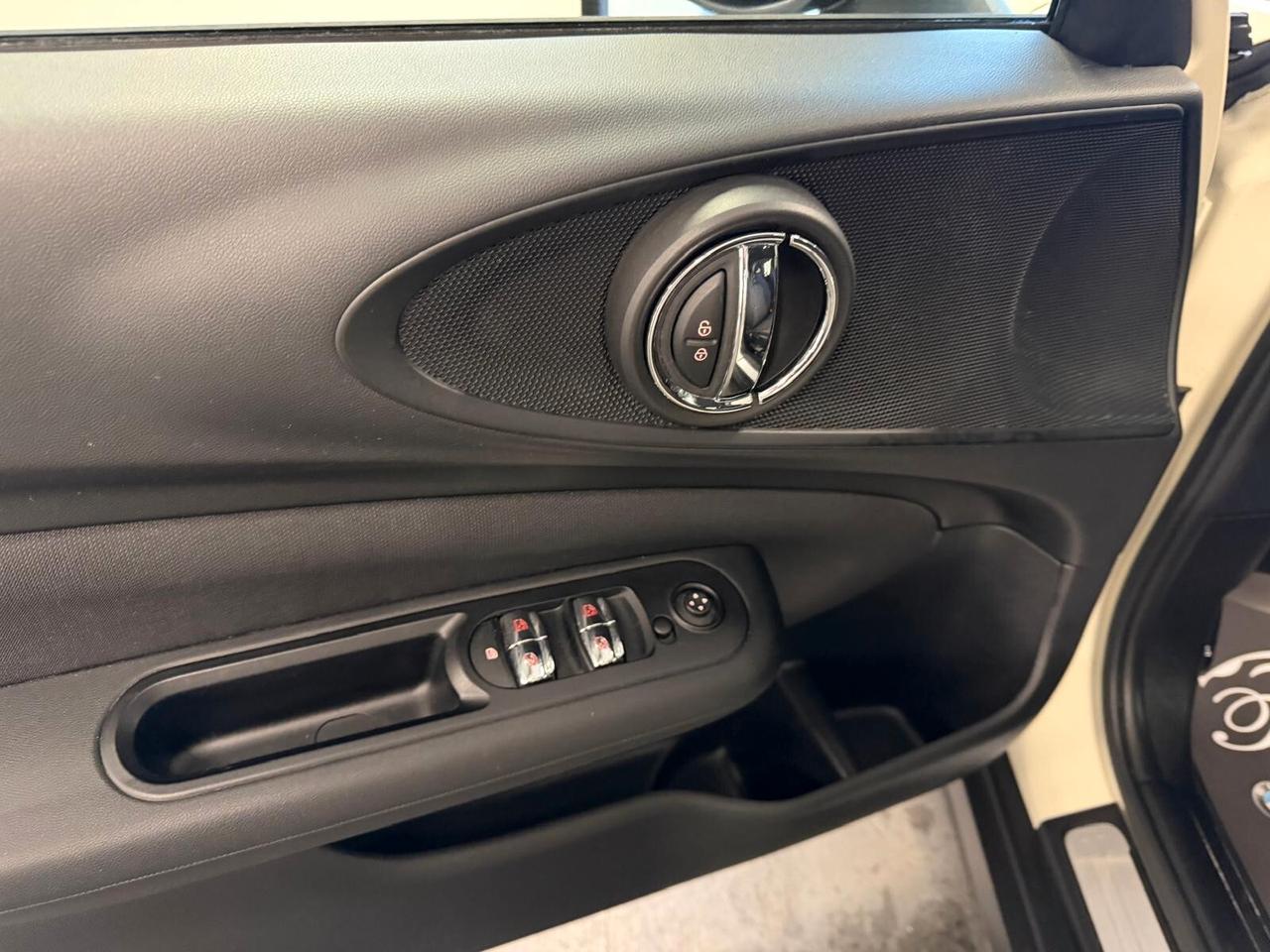 MINI COOPER D CLUBMAN 1.5 116CV CRUISE ANNO 2016