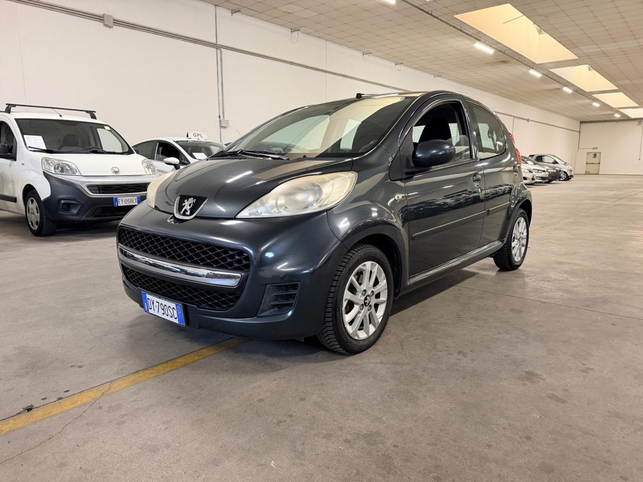 Peugeot 107 1.0 68CV 5p. Plaisir