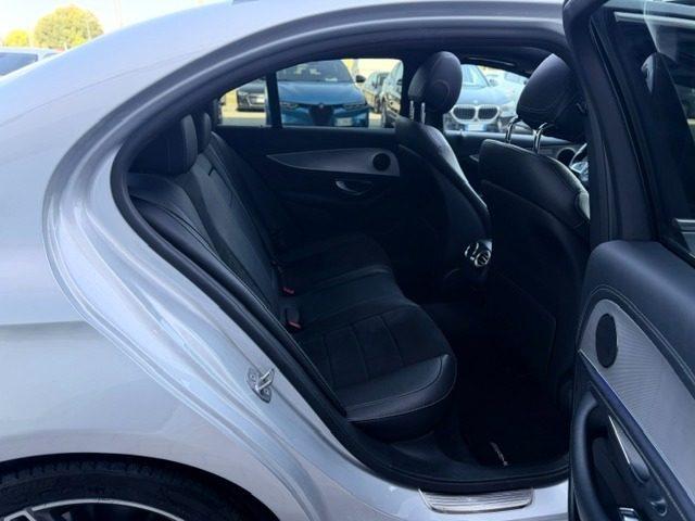 MERCEDES-BENZ E 220 d Premium Plus AMG*BERLINA*TETTO APRIBILE