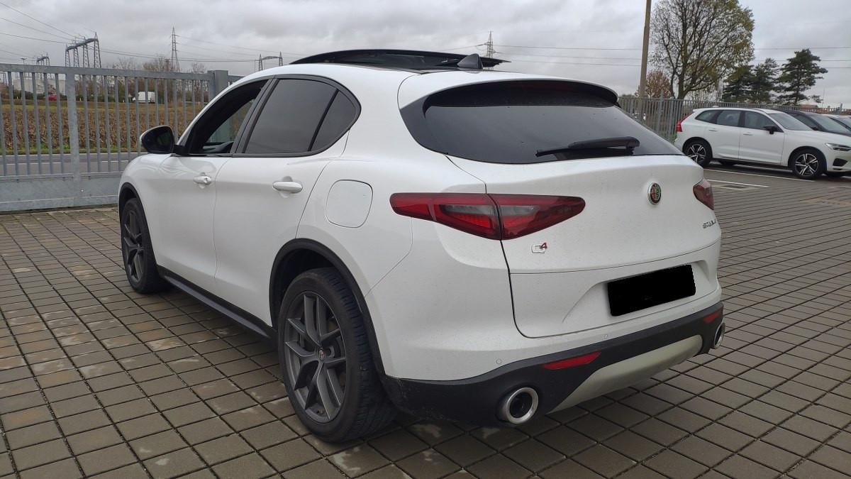ALFA ROMEO Stelvio SOLO PER COMM SENZA GARANZIA (POMPA OLIO DA SOST.)