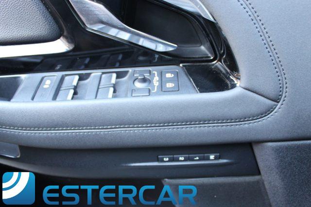 LAND ROVER Range Rover Evoque 2.0D 204CV AWD Auto R-Dynamic SE