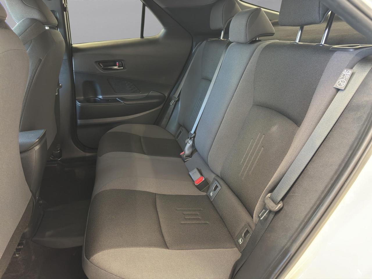 Toyota C-HR 2.0 phev Trend eco fwd e-cvt