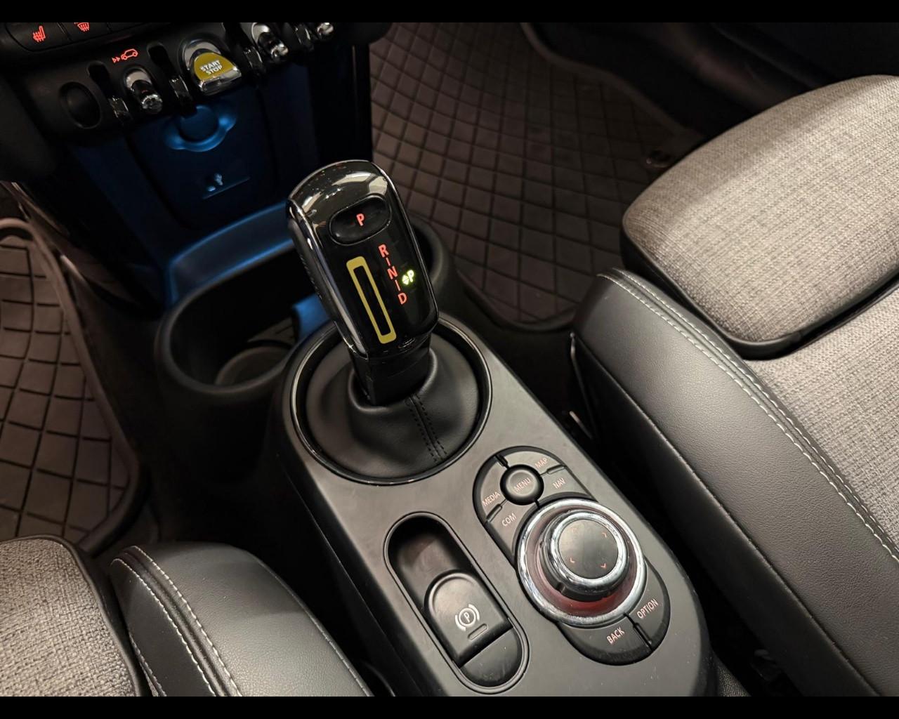 MINI Mini Full El. (F56) - Mini Cooper SE Yours