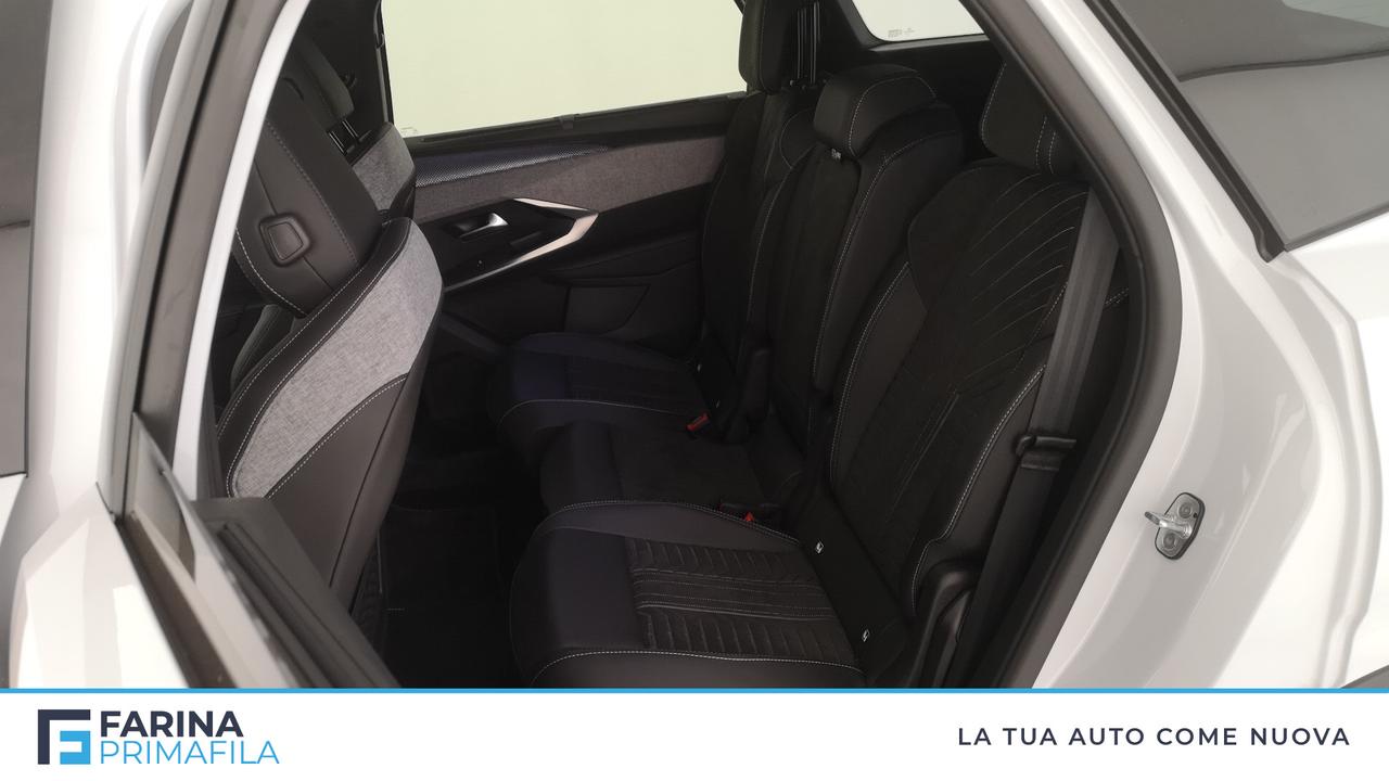 PEUGEOT Nuovo 5008 Hybrid 136 e-DCS6 GT