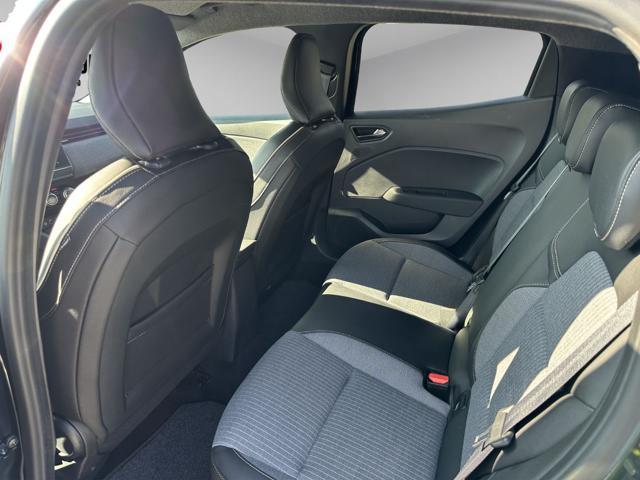 RENAULT Clio TCe 90 CV 5 porte Techno