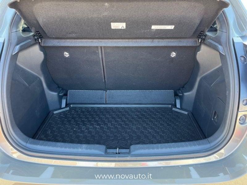 Toyota Yaris Hybrid Lounge MY20
