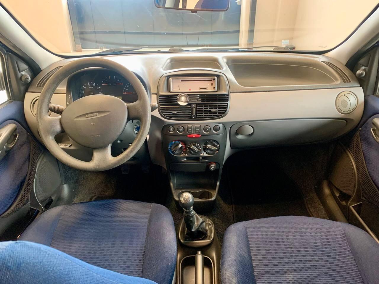 Fiat Punto 1.2i 16V cat 5 porte EL