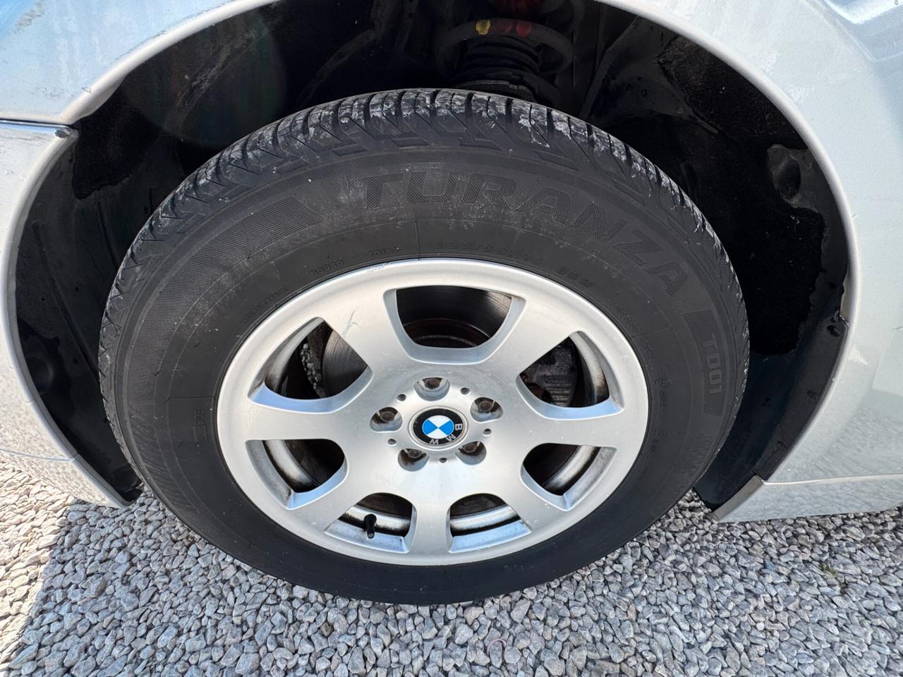 Bmw 520 520d Touring SW 1 prop. km certificati in fattura 2006 pari al nuovo