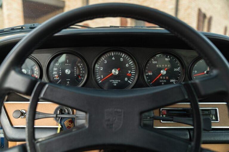 PORSCHE 911 TARGA 2.4 S “OIL KLAPPE” - RDS01342