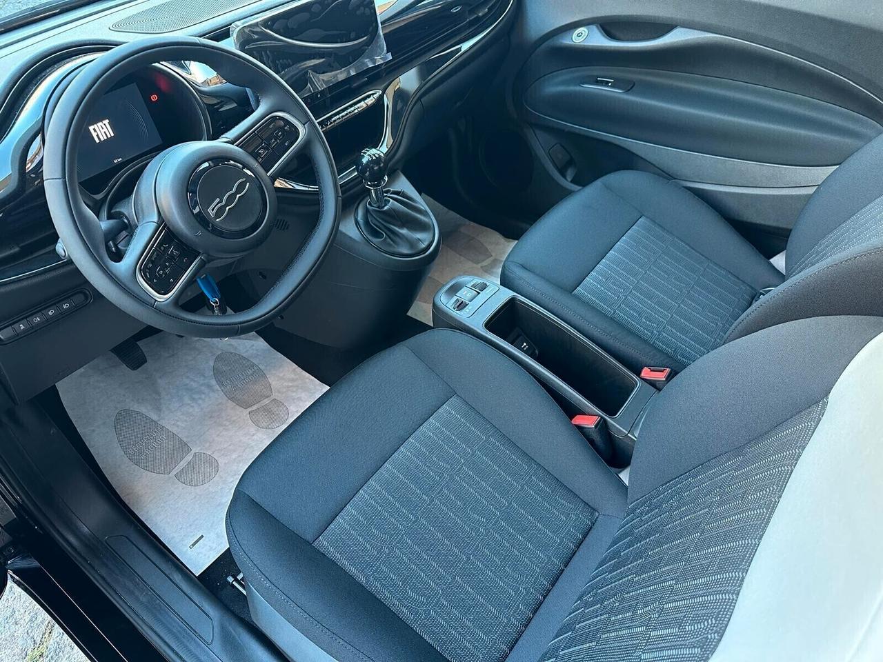 FIAT 500 HYBRID BERLINA POP 1.0 Hybrid Berlina MY 26