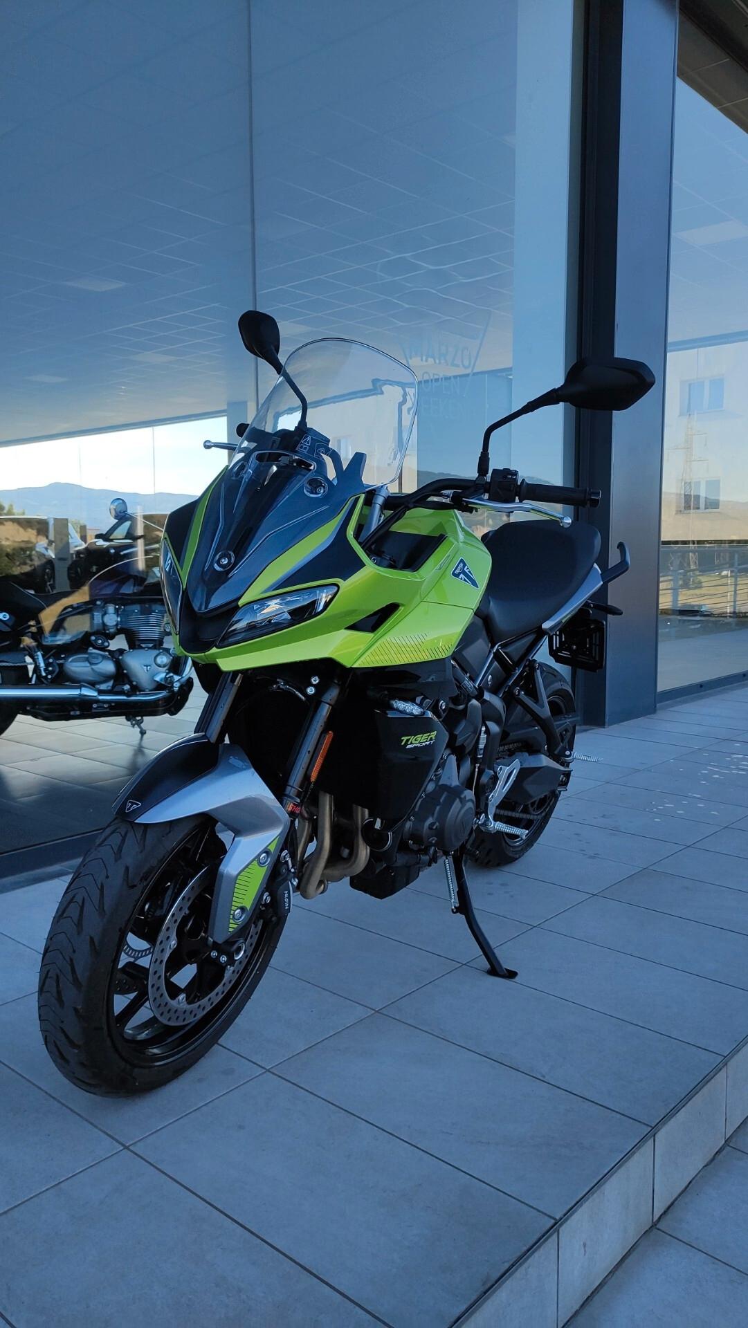 NUOVA TIGER SPORT 660 AZIENDALE