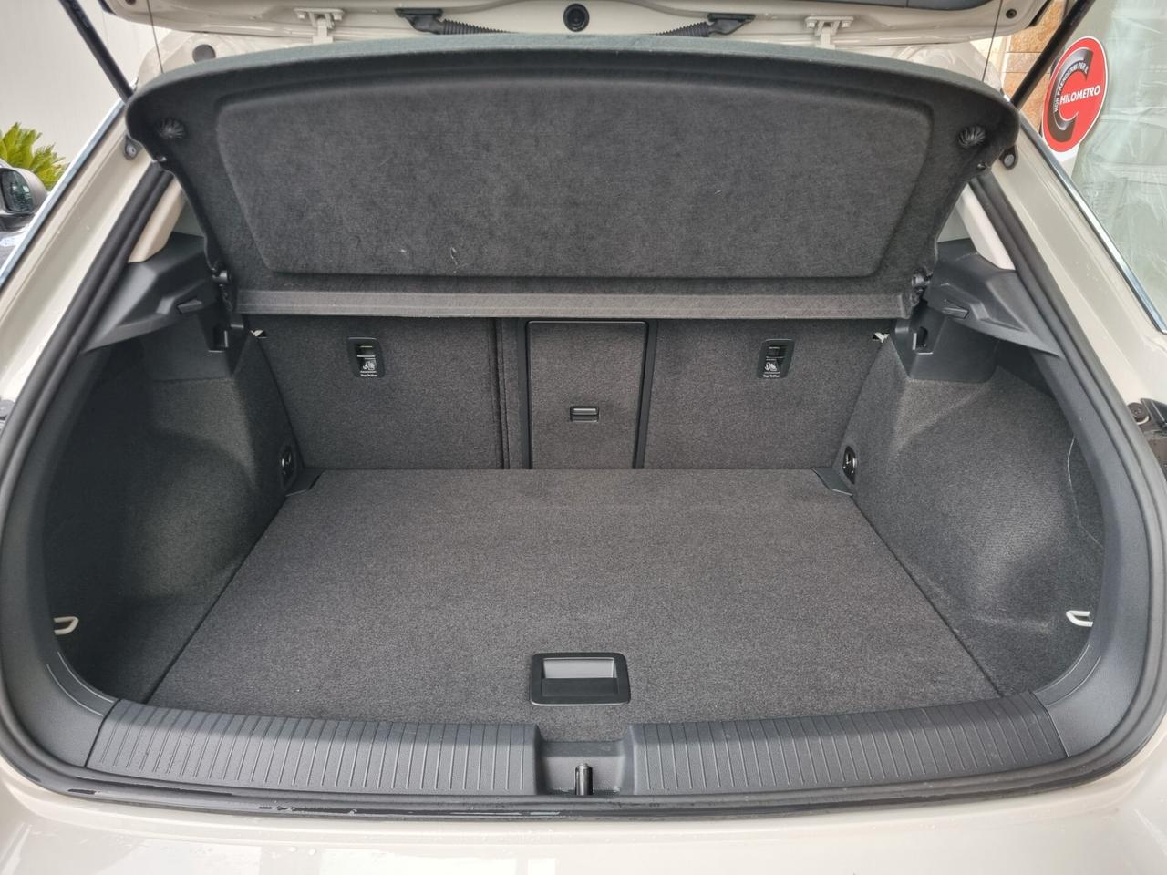 Volkswagen T-Roc 1.0 TSI 110 CV life