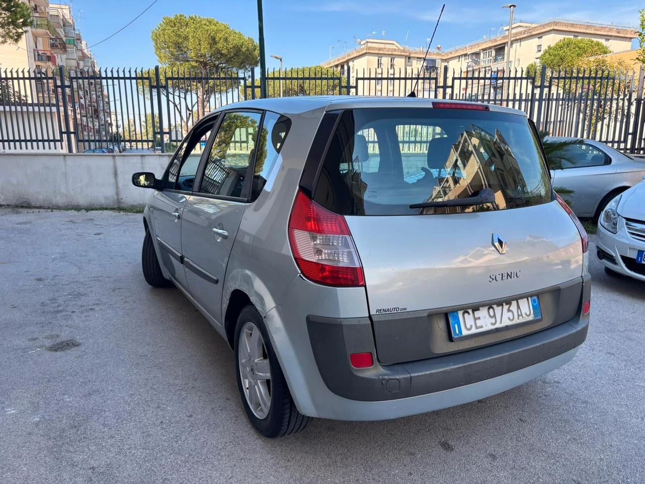 Renault Scenic 1.6 16V LUXE DYNAMIQUE