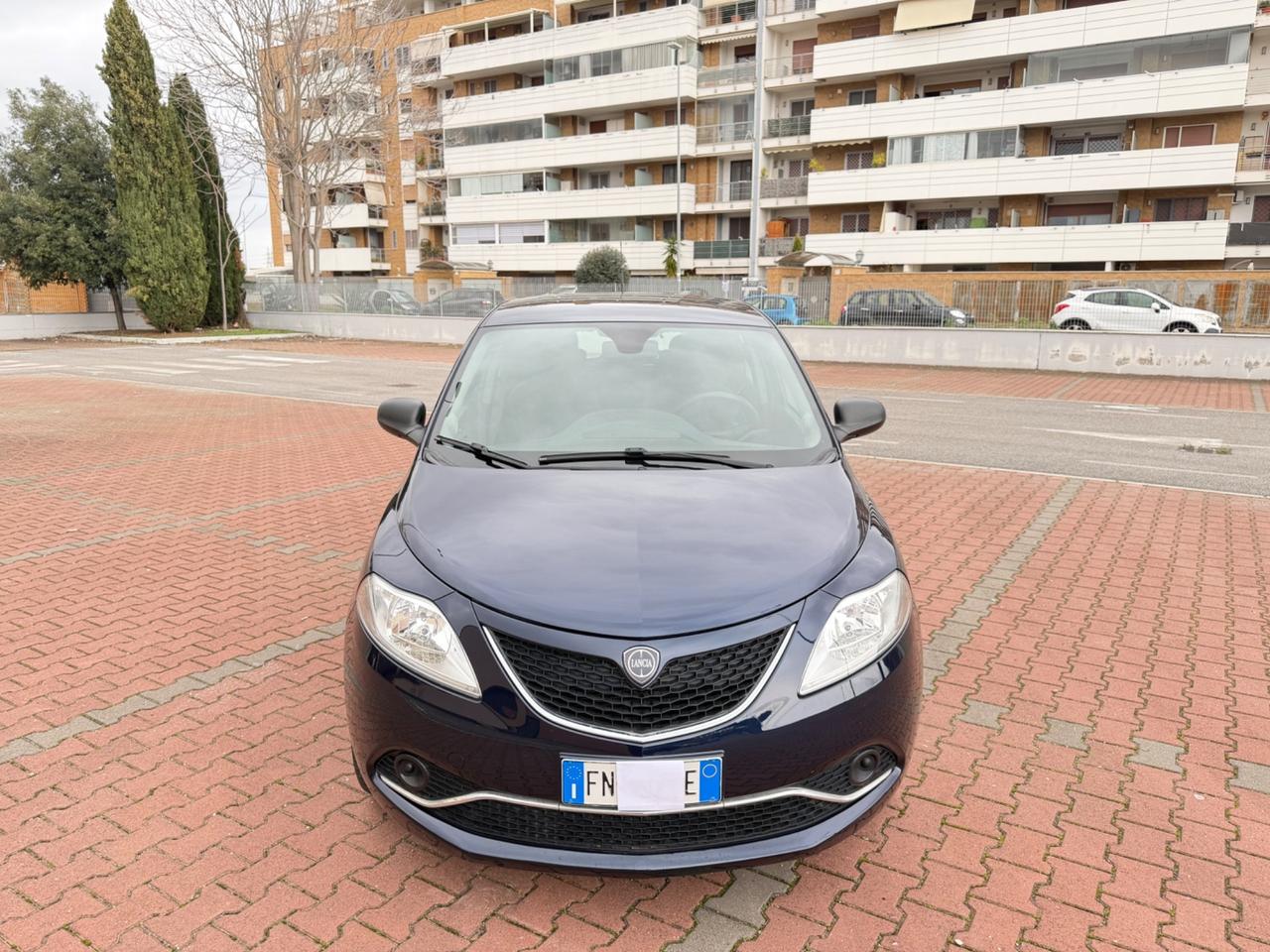 Lancia Ypsilon 1.2 GPL Ecochic Silver