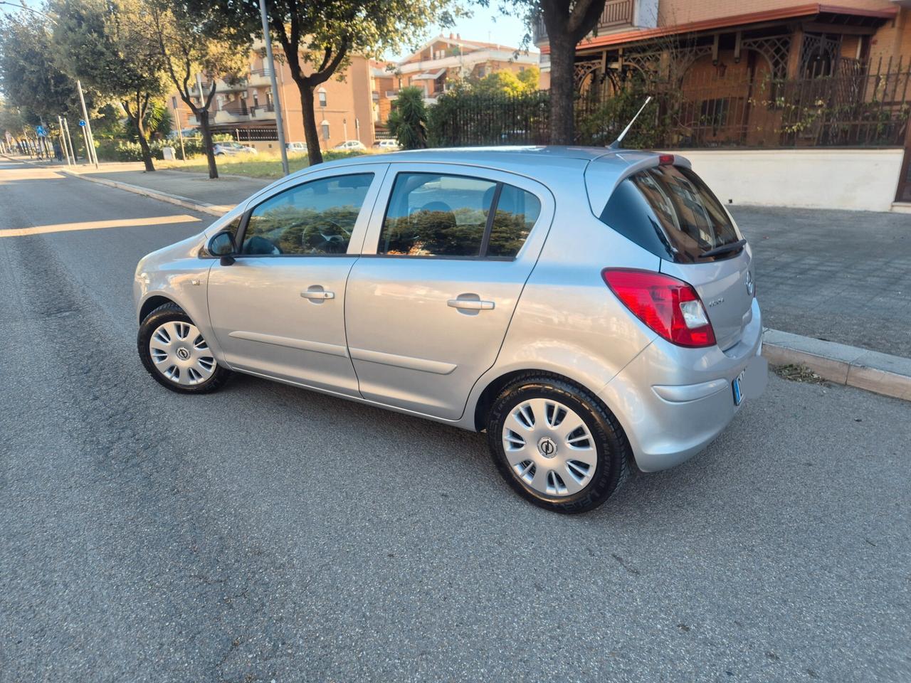 Opel Corsa 1.2 5 porte Enjoy anno 07
