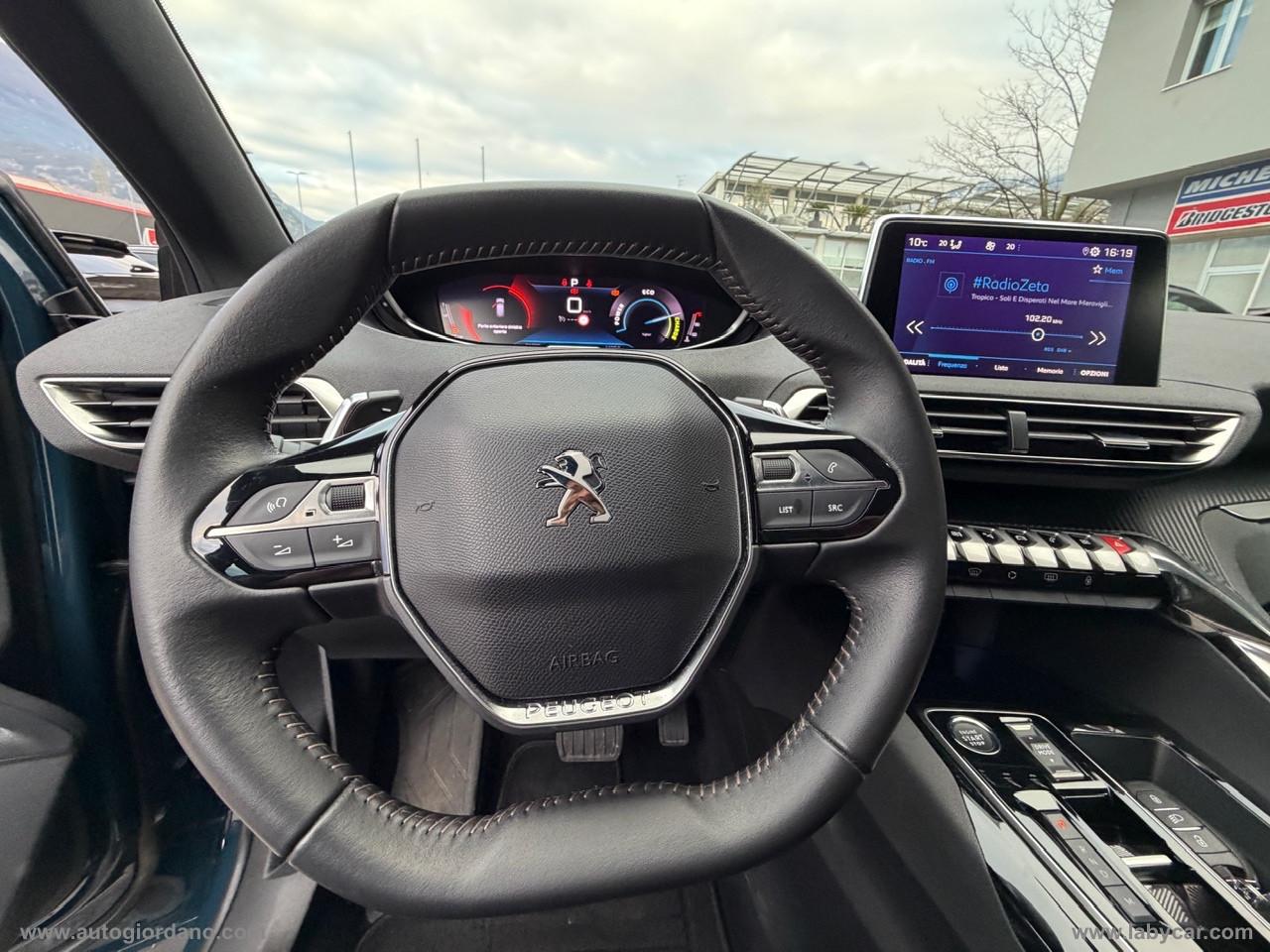 PEUGEOT 3008 Hybrid 136 e-DCS6 Allure