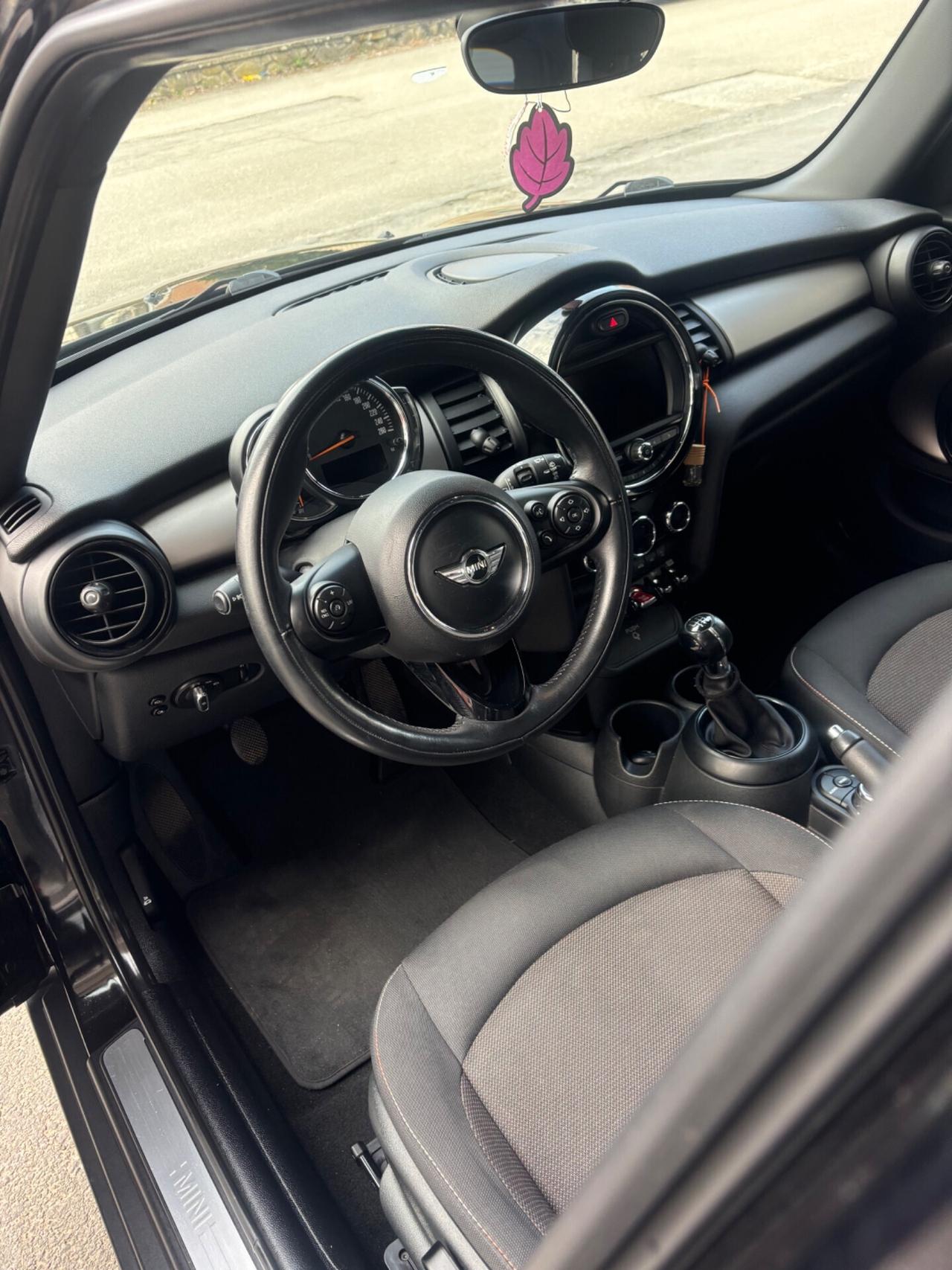 Mini 1.5 Cooper D 95cv NEOPATENTATI