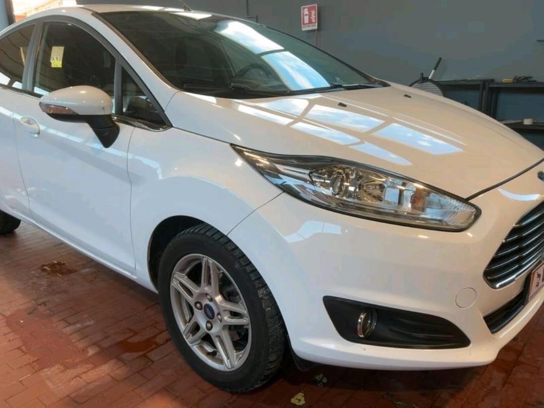 Ford Fiesta 1.5 TDCi 75CV 5 porte Titanium Bluetooth usb navI sens di park led