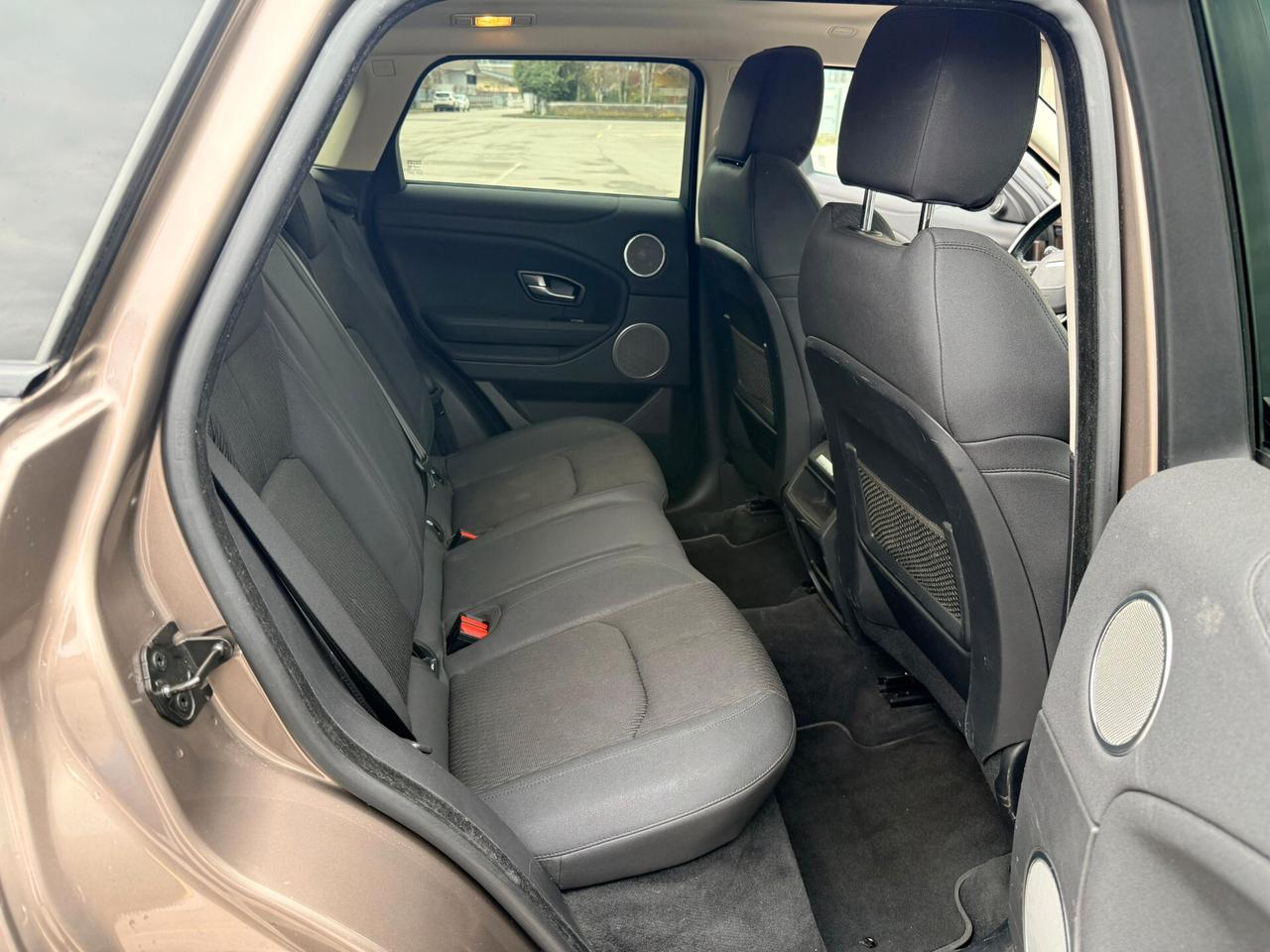 Land Rover Range Evoque 2.0 TD4 180 CV 5p. Pure