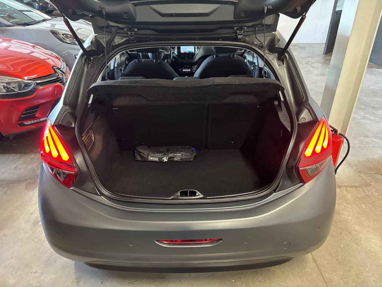 Peugeot 208 1.2 Benz GT LINE GRIGIO OPACO |OK NEOPATENTATI |