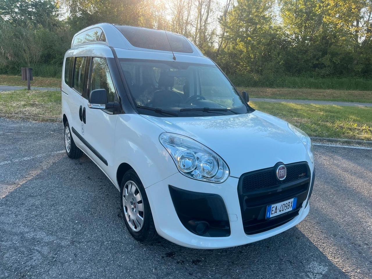 Fiat Doblo 1.6 MJT 16V trasp.disabili, tetto alto - 2012