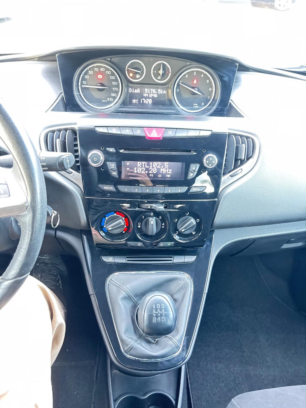 Lancia Ypsilon 1.2 69 CV 5 porte Elle