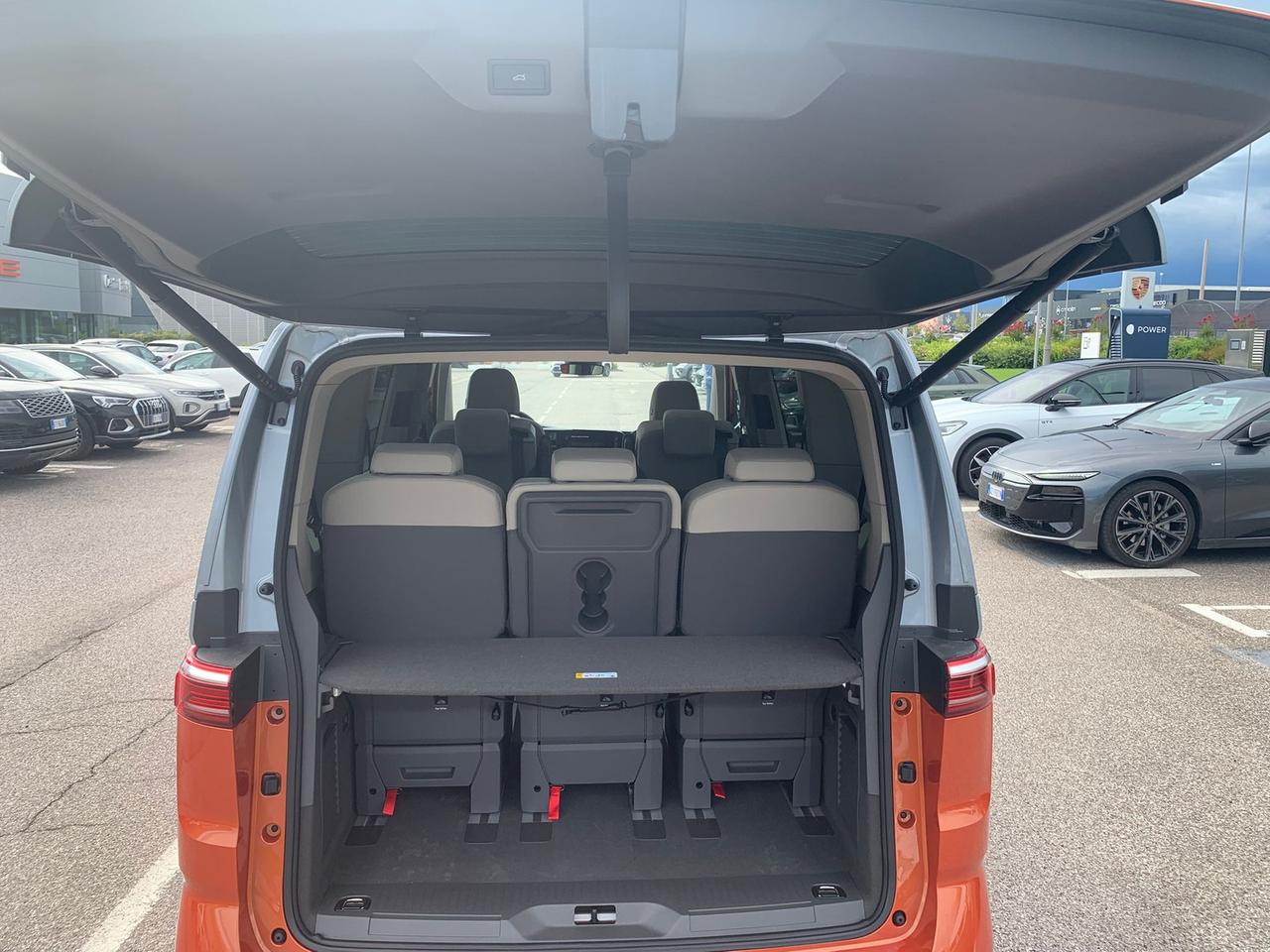 Volkswagen T7 Multivan 2.0 tdi life 150cv dsg 7p.ti