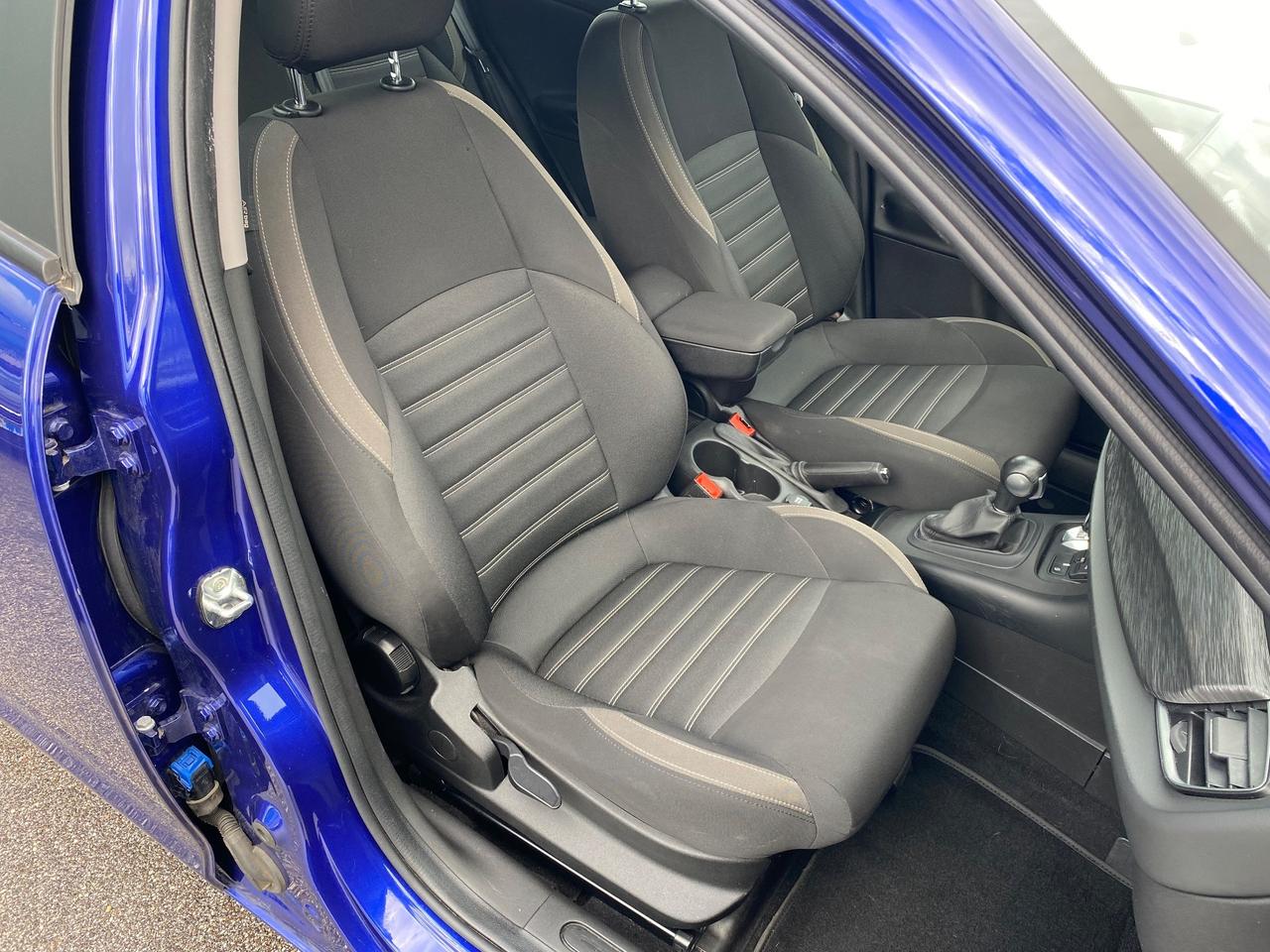 Alfa Romeo Giulietta 1.6 120 CV Automatica Navi NEOPATENTATI Garantita