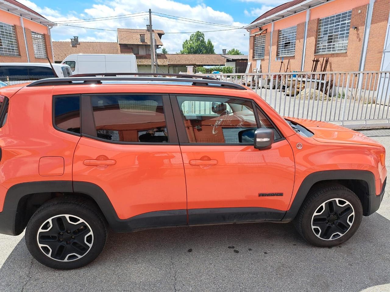 Jeep Renegade 2.0 Mjt 170CV 4WD Active Drive Low Trailhawk