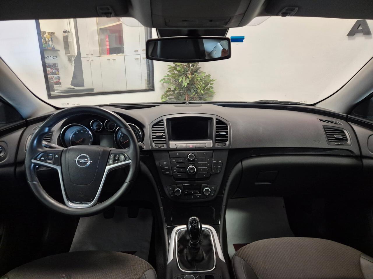 Opel Insignia 1.6 Turbo 180CV 4 porte Cosmo