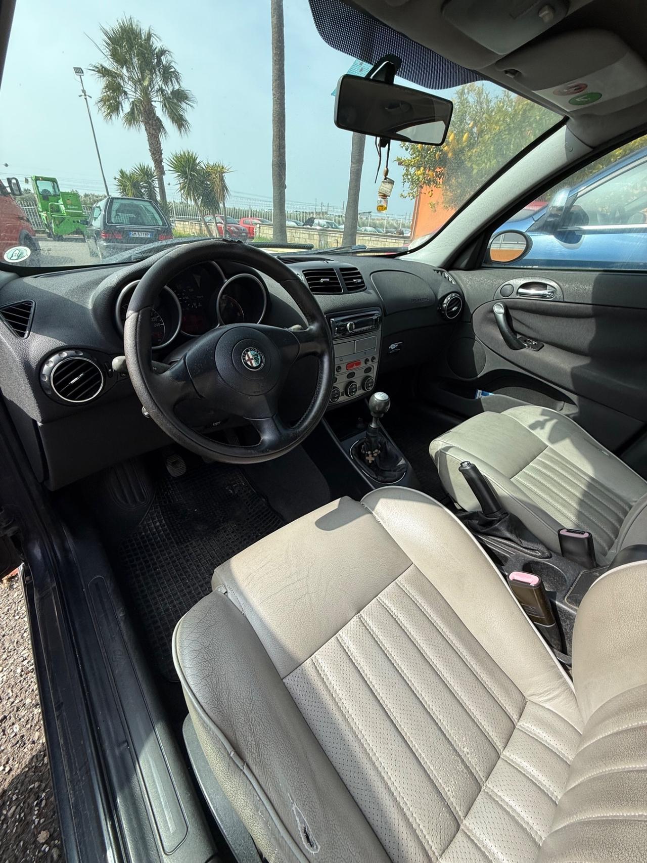 Alfa Romeo 147 1.9 JTD (115 CV)