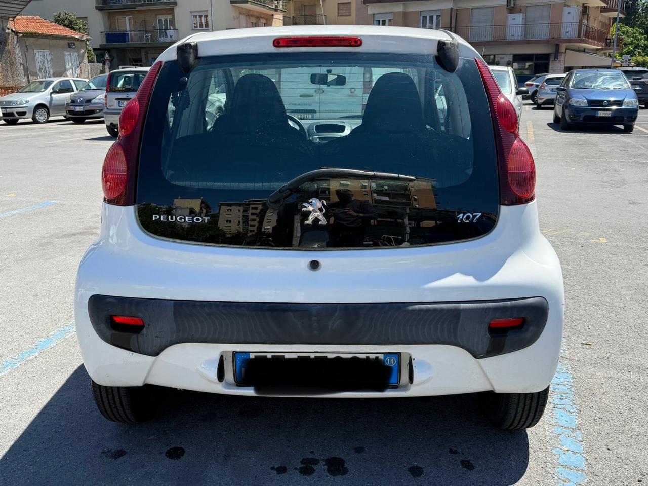 Peugeot 107 1.0 68CV 5p. AUTOMATICA