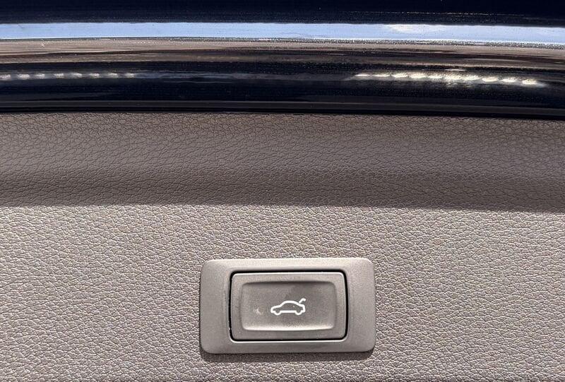 Audi Q3 SPB S Line interno ed esterno 2.0 TDI 150CV S-Tronic quattro 35