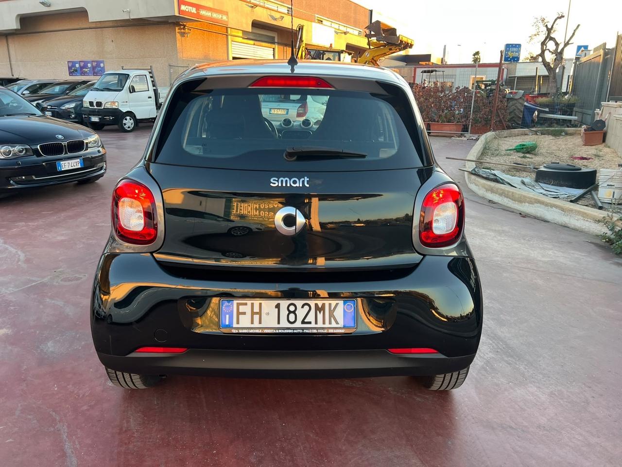 Smart ForFour 70 1.0 Youngster