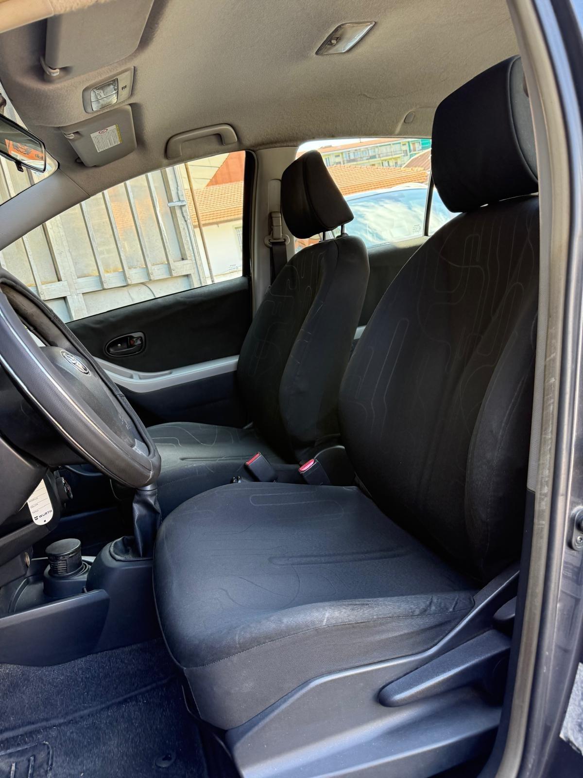Toyota Yaris 1.0 5 porte Sol