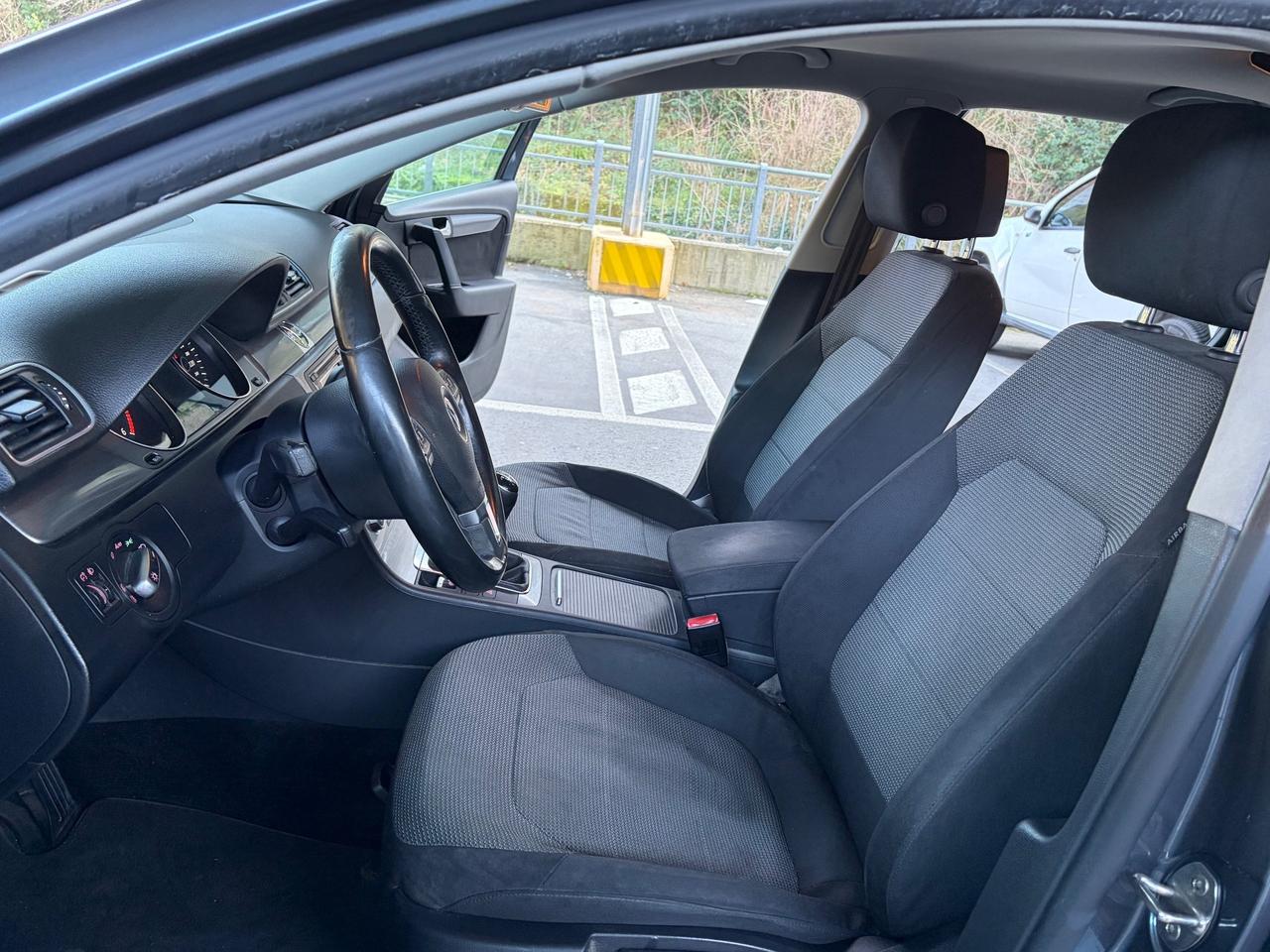 Volkswagen Passat 2.0 TDI Highline 140cv manuale