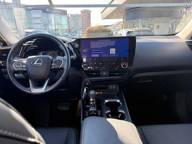 Lexus NX Plug-in Premium+ 4WD