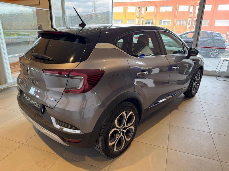 Renault Captur 1.6 e-tech hybrid intens 145cv auto