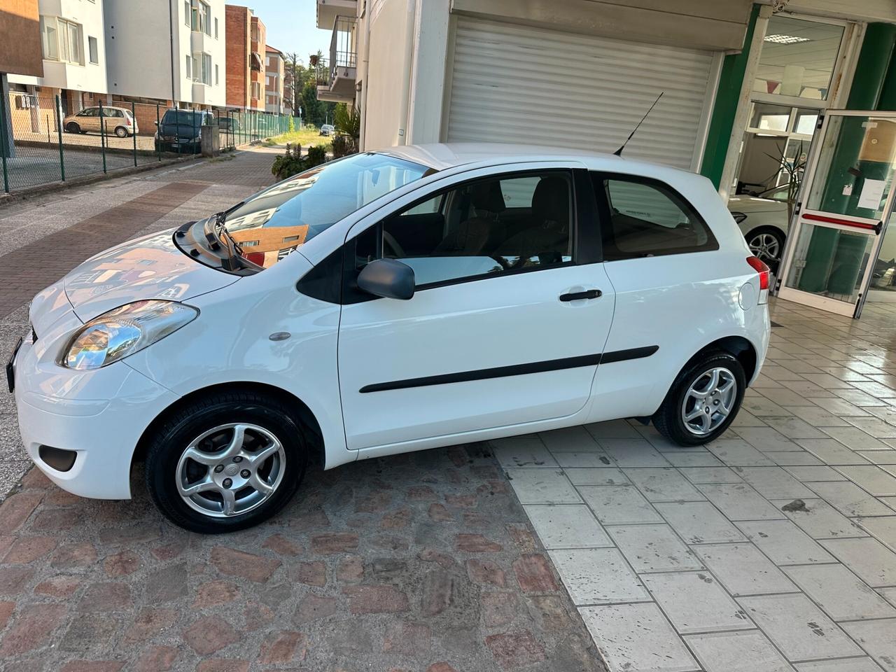 Toyota Yaris 1.0 (12 Rate)