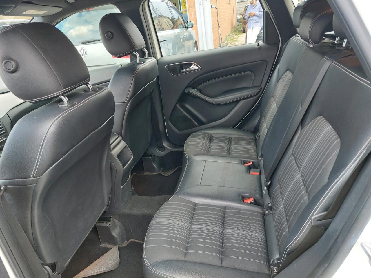 Mercedes-benz B 180 CDI Premium UNICO PROPRIETARIO
