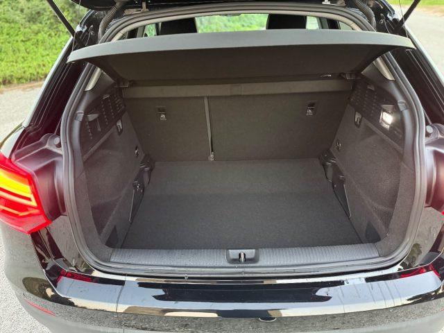 AUDI Q2 30 TDI Identity Black